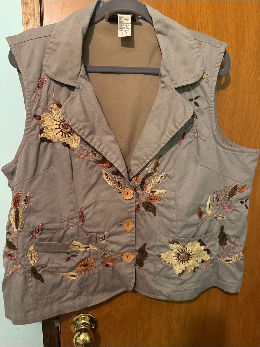 Embroidered Floral Cotton Vest - Gray